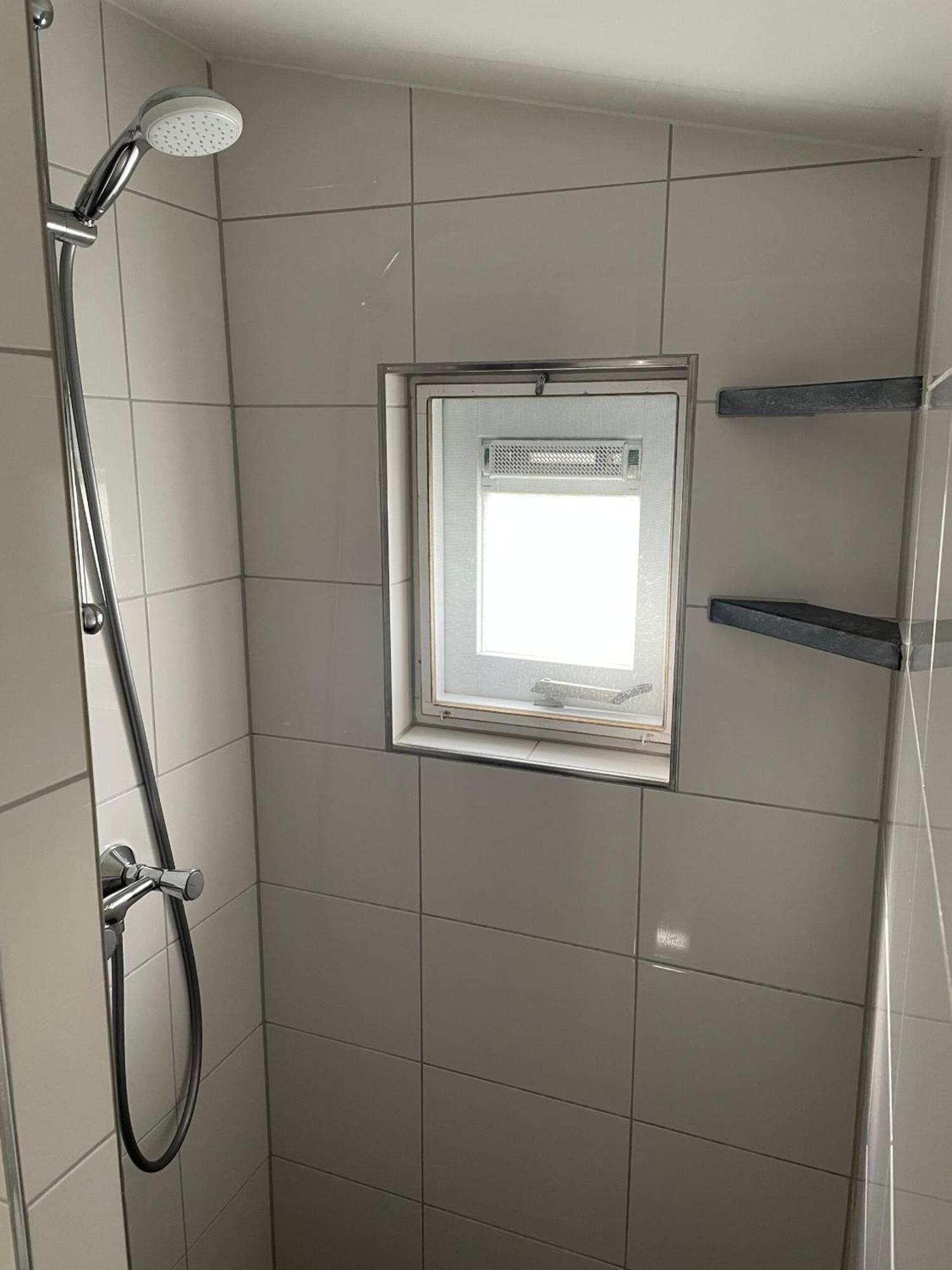 Luxe Chalet Friesland I14 - 5 Pers Westergeest エクステリア 写真